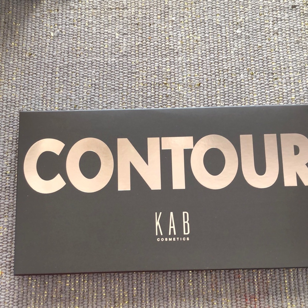 KAB Cosmetics contour volume II